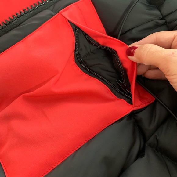 Authentic Canada Goose VICTORIA RED PARKA - Picture 10 of 16